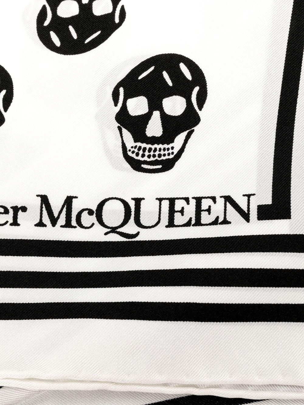 Alexander McQueen Scarfs White - VivaceVenus