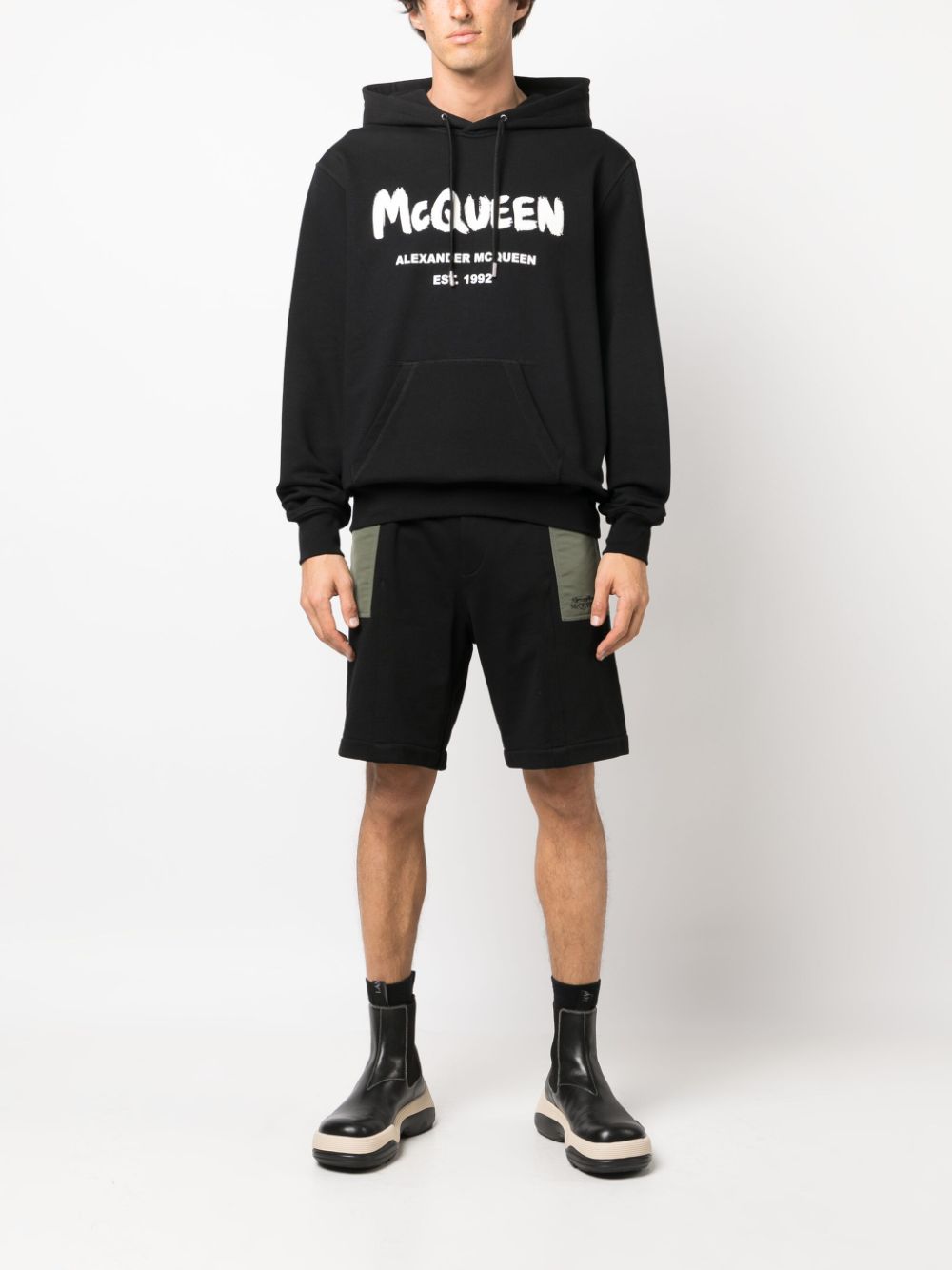 Alexander McQueen Shorts Black - VivaceVenus