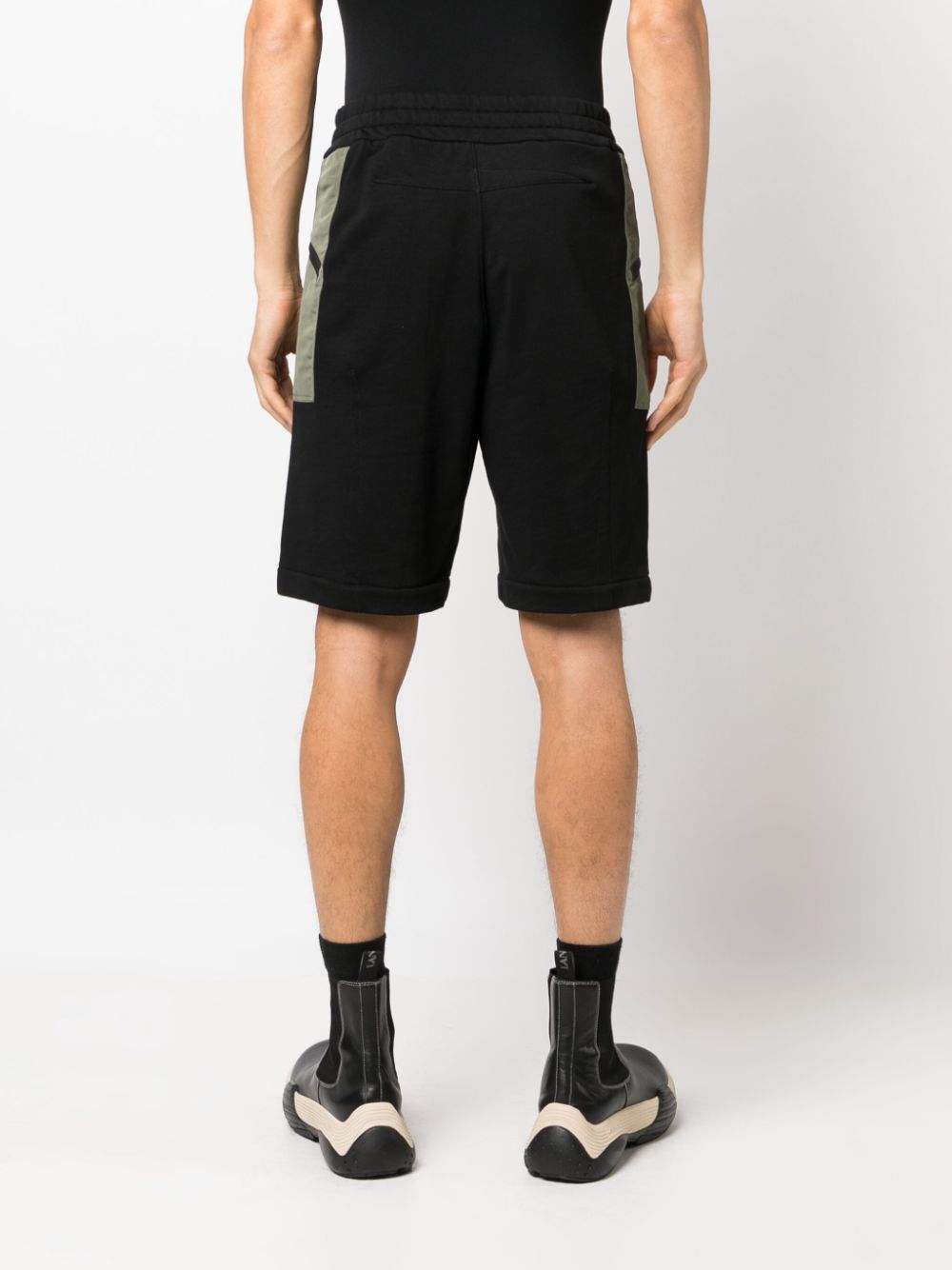 Alexander McQueen Shorts Black - VivaceVenus