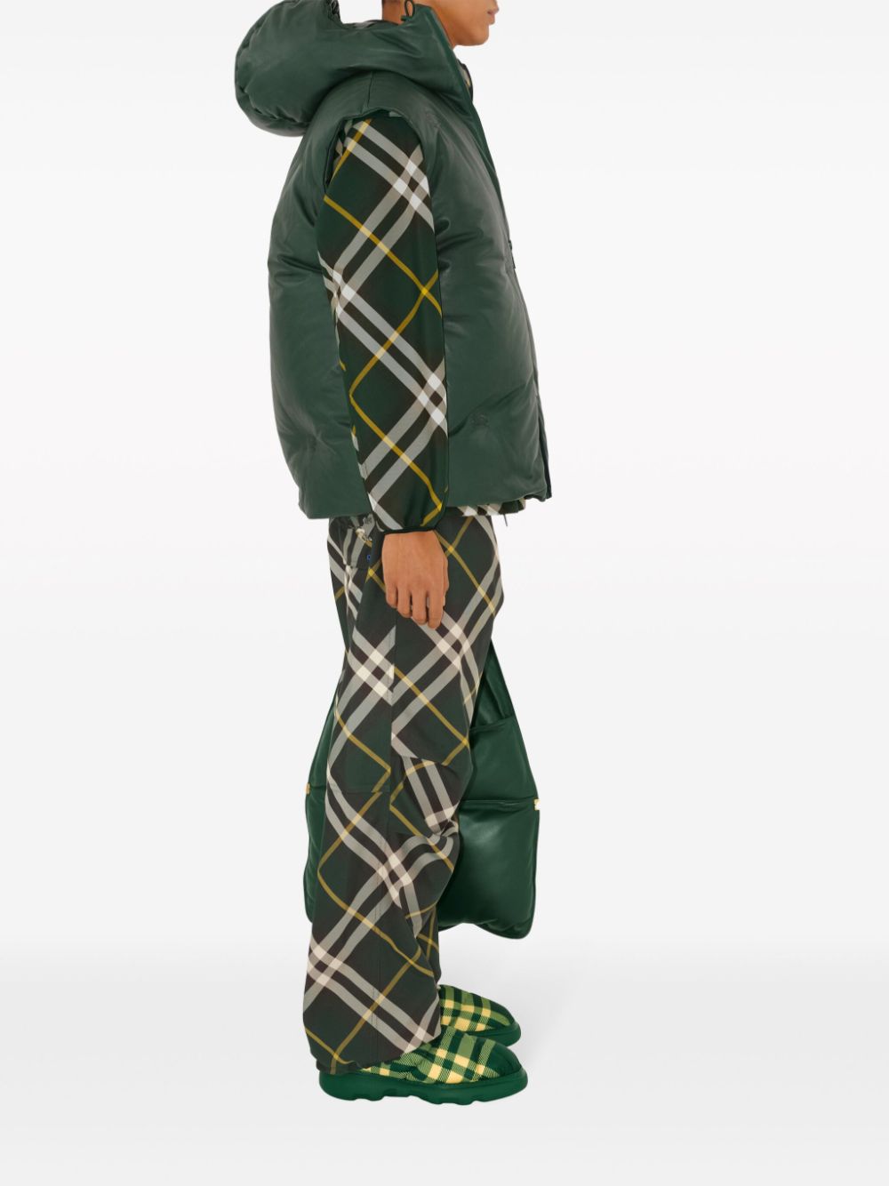 Burberry Trousers Green - VivaceVenus