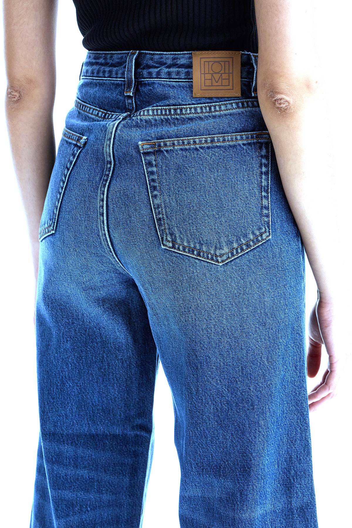 Toteme cropped flare jeans - VivaceVenus