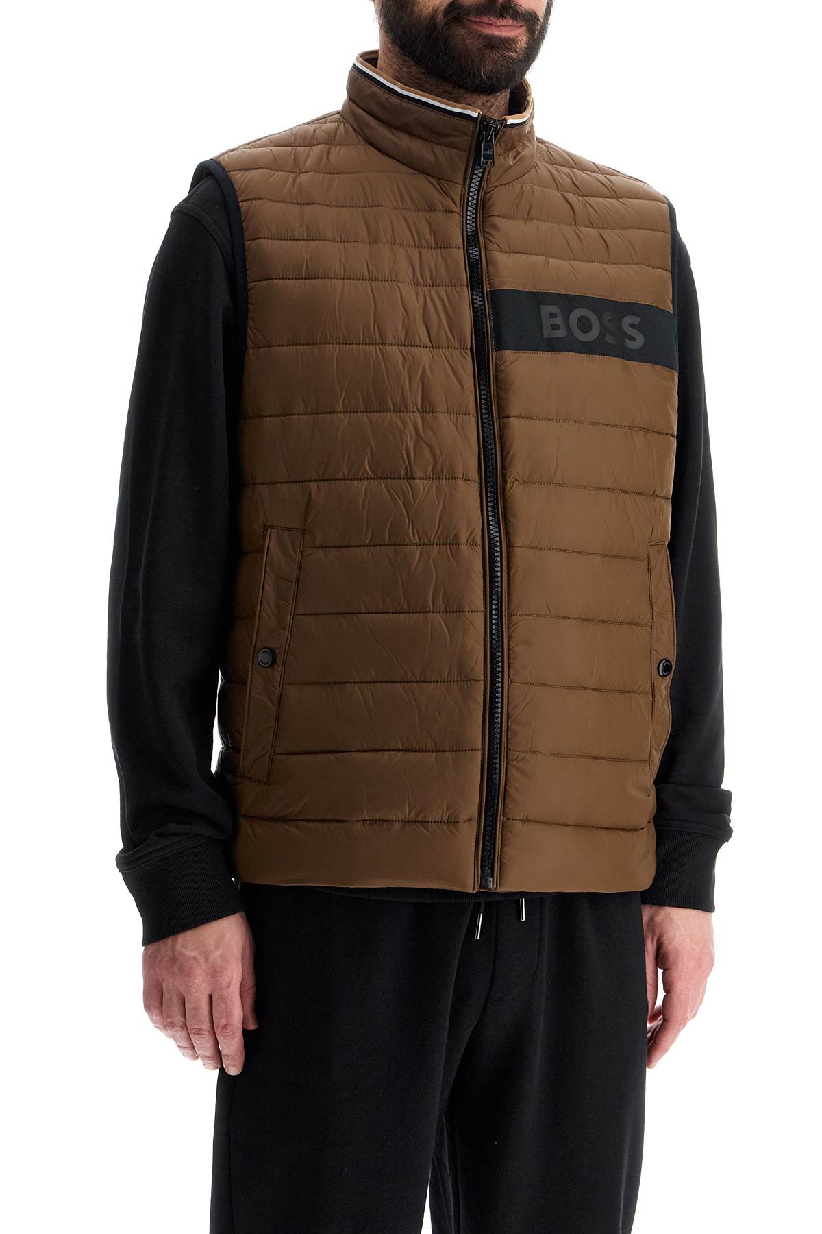 Boss gilet trapuntato verde in poliestere riciclato con zip