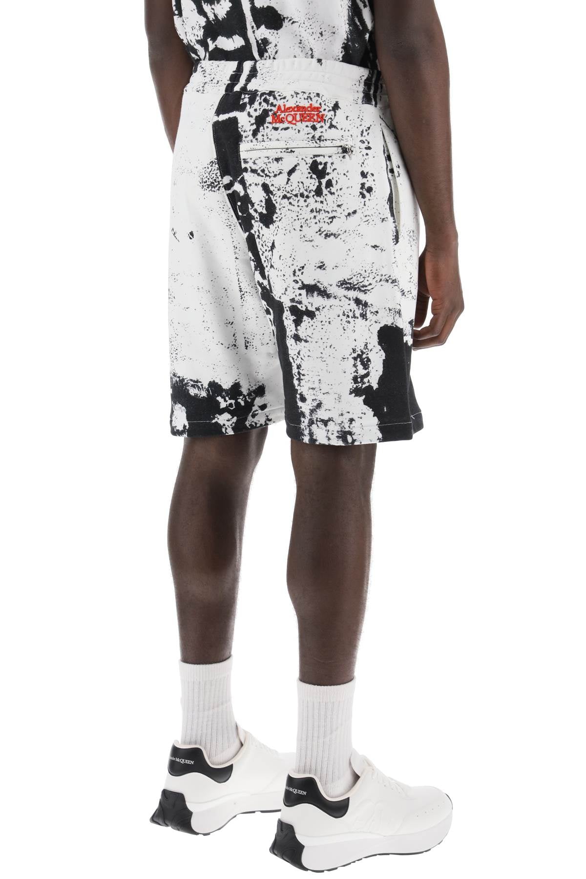 Alexander Mcqueen fold print sweat shorts - VivaceVenus