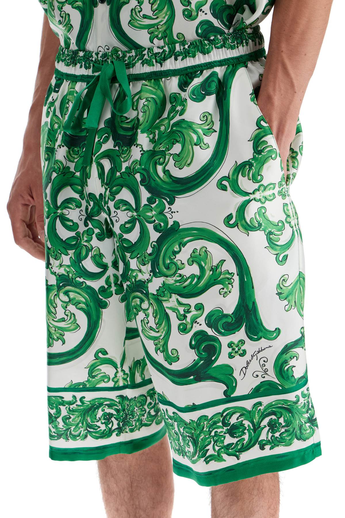 Dolce & Gabbana maiolica print silk bermuda - VivaceVenus